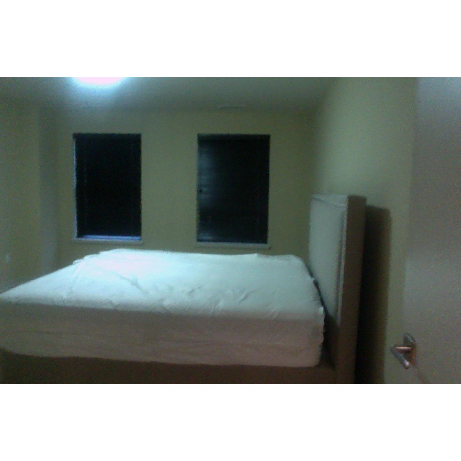 Mitchell Gold + Bob Williams The Dr.Breus Bed King Size Bed - image-3