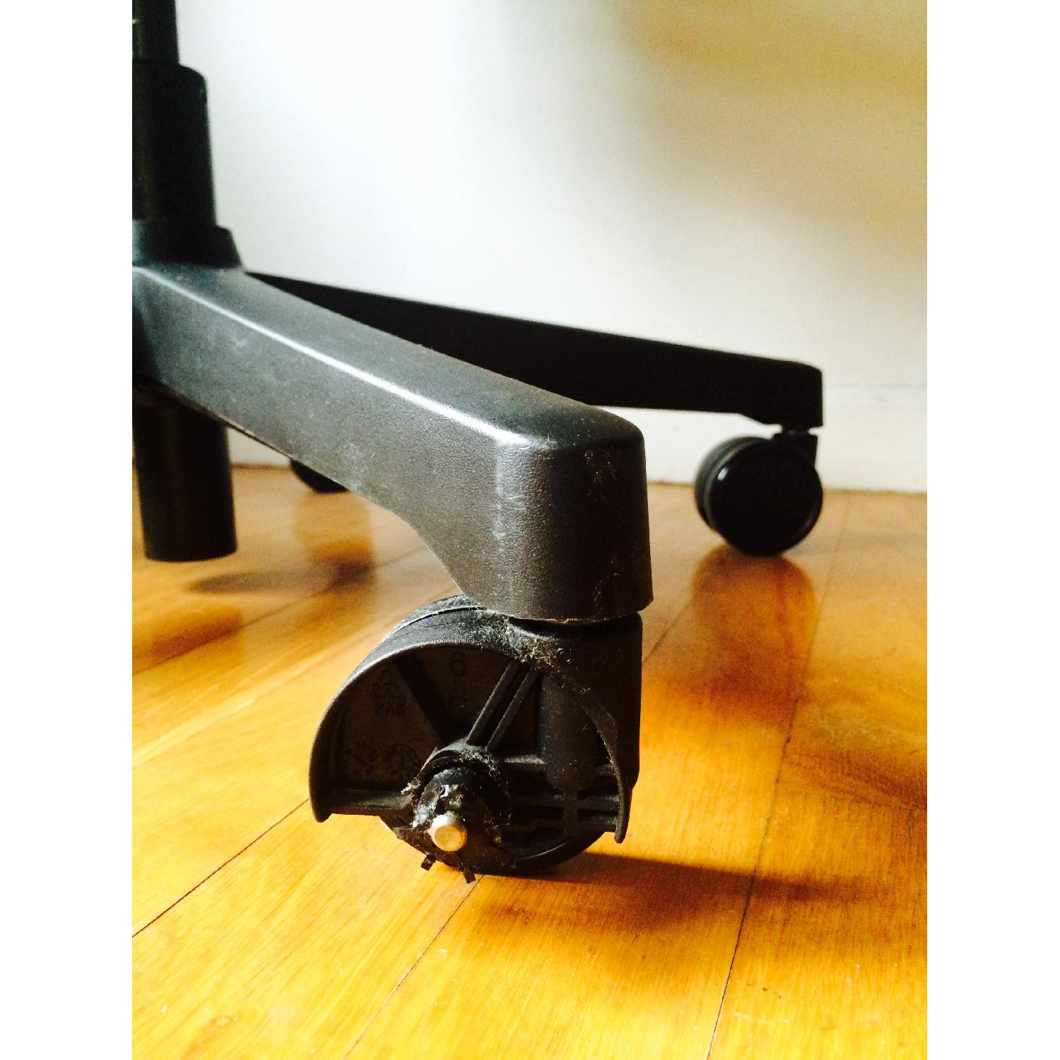 Steelcase Amia Office Task Desk Chair - image-7