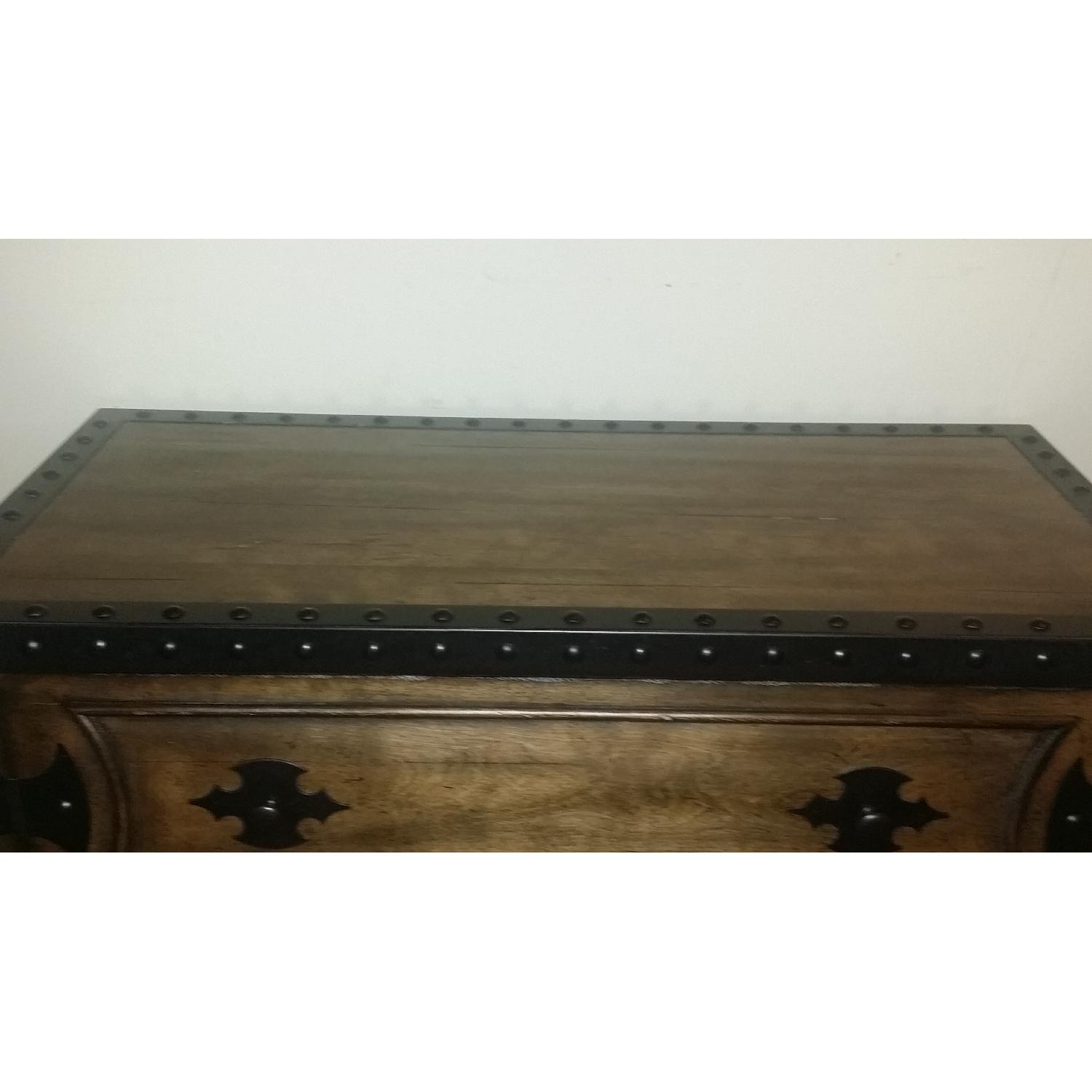 Raymour & Flanigan Accent Chest - image-3