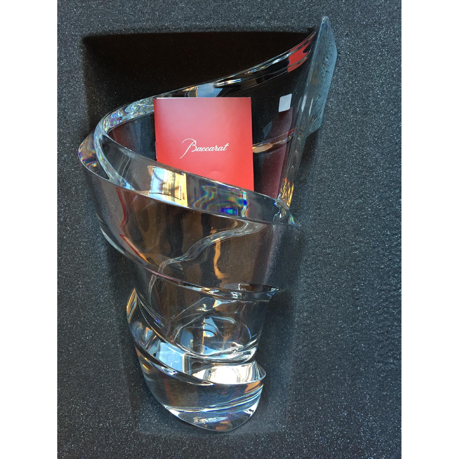 Baccarat Spirale Medium Vase - image-4