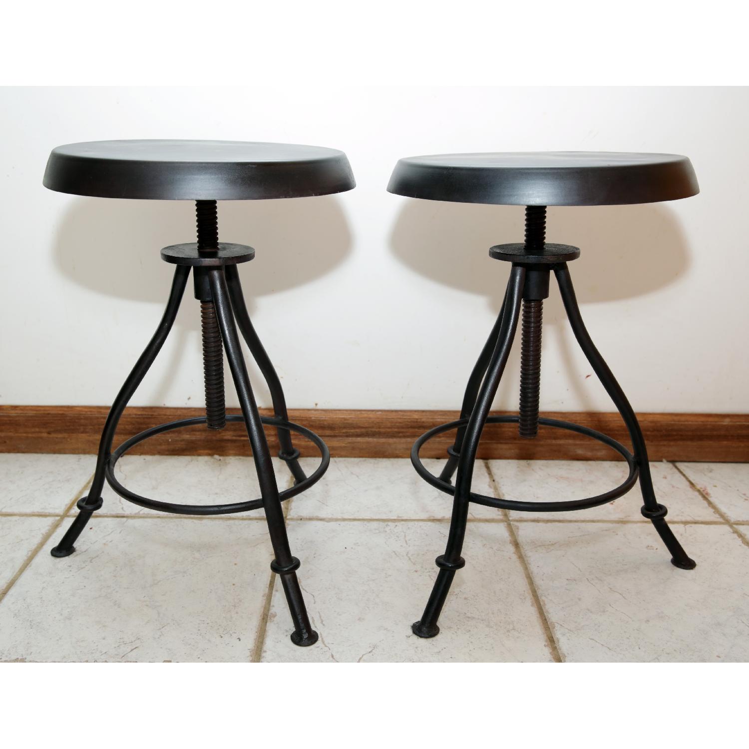 Handmade Black Kitchen Iron Swivel Stools - Set of 2 - Thumbnail 2