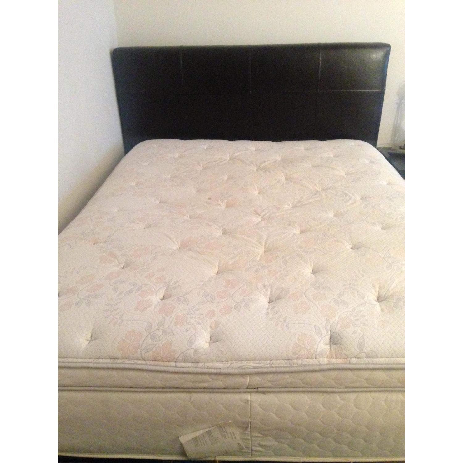 Leather Queen Size Lift Storage Bed - image-4