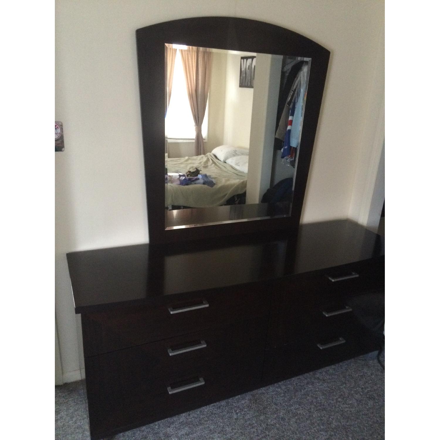 Dresser w/ Mirror - image-1