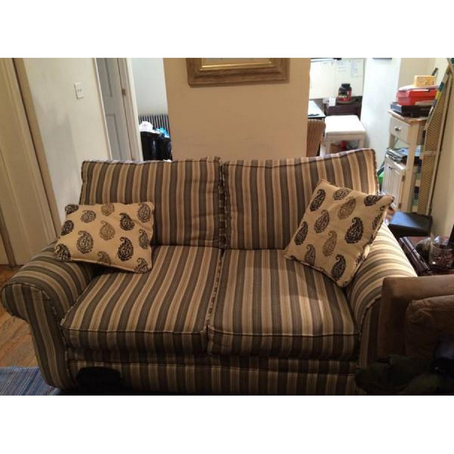 Fabrique Pars Loveseat - image-1