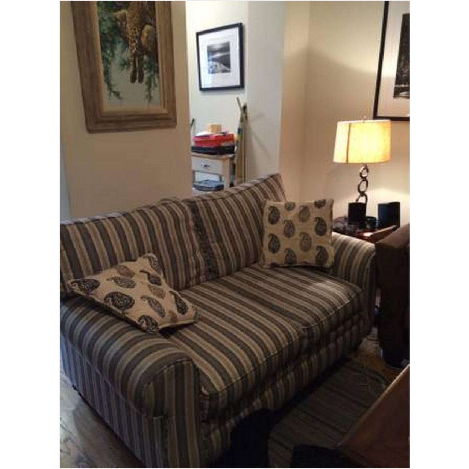 Fabrique Pars Loveseat - image-2