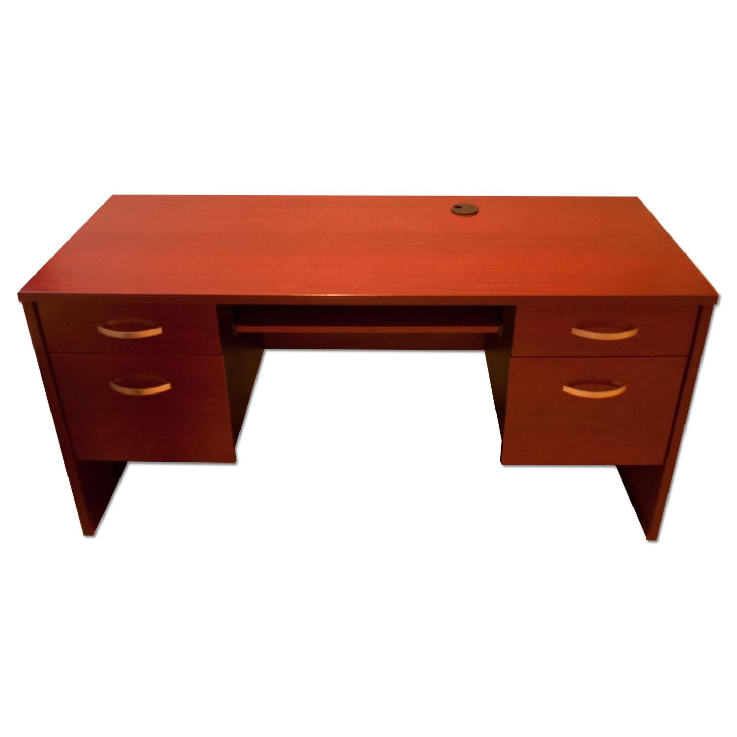 Executive Office Desk w/ Lock and Drawers
