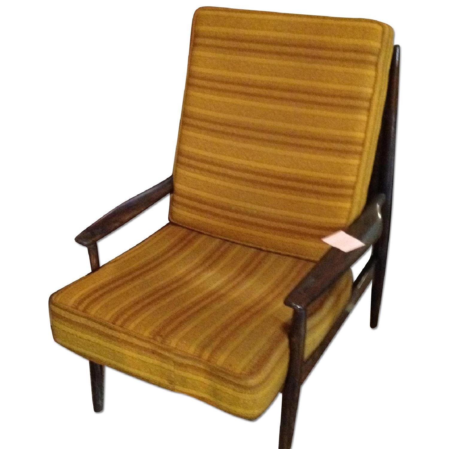 Mid Century Chair - image-0