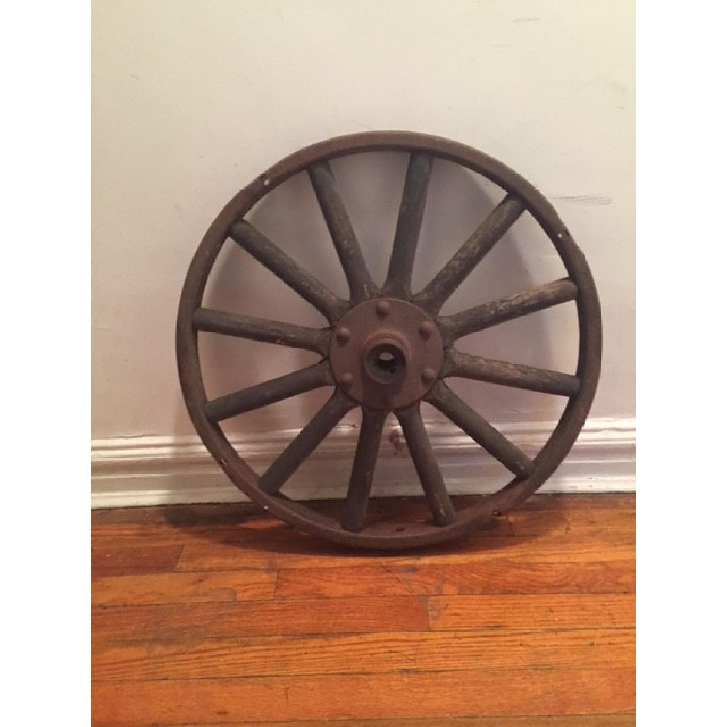 Antique Wagon Wheel - image-1