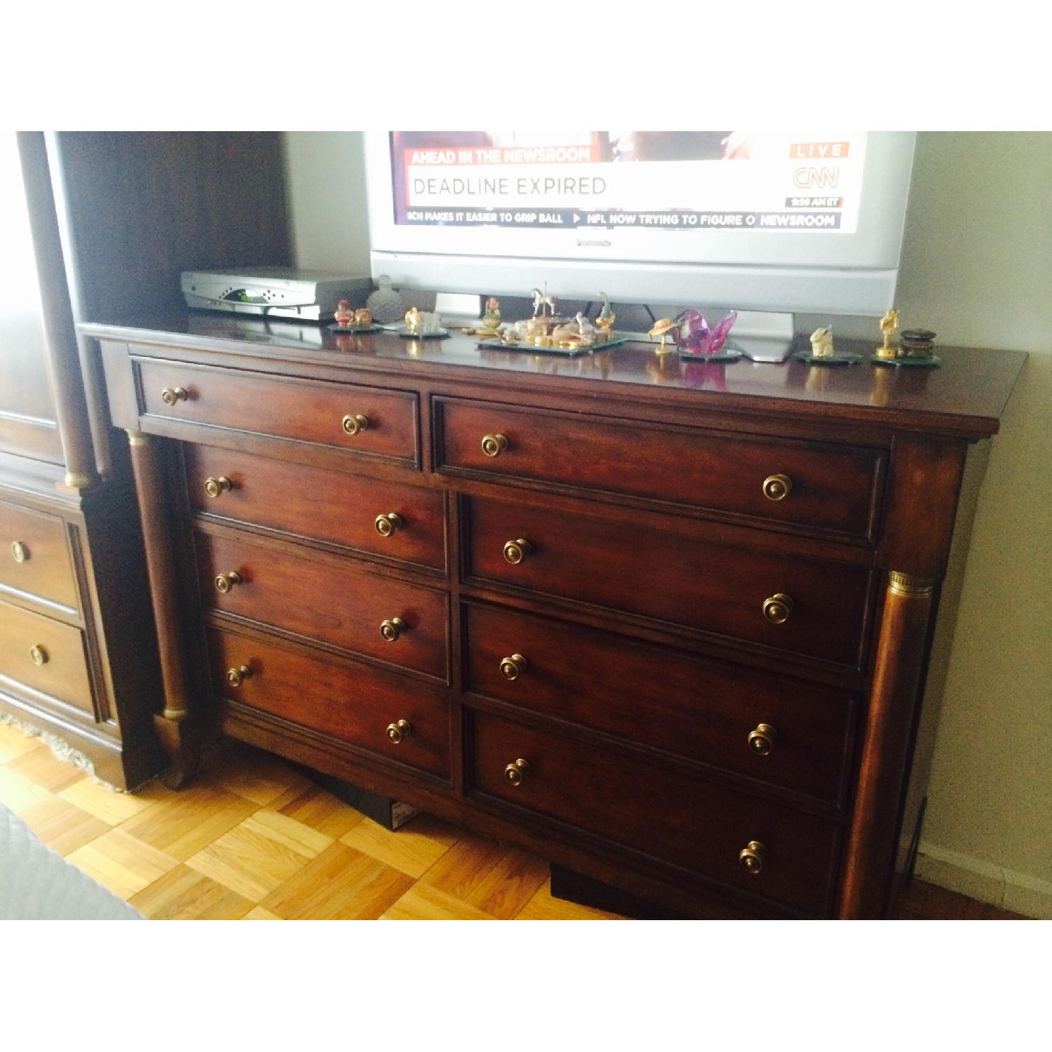 Thomasville 4 Bedroom Furniture Set - image-4