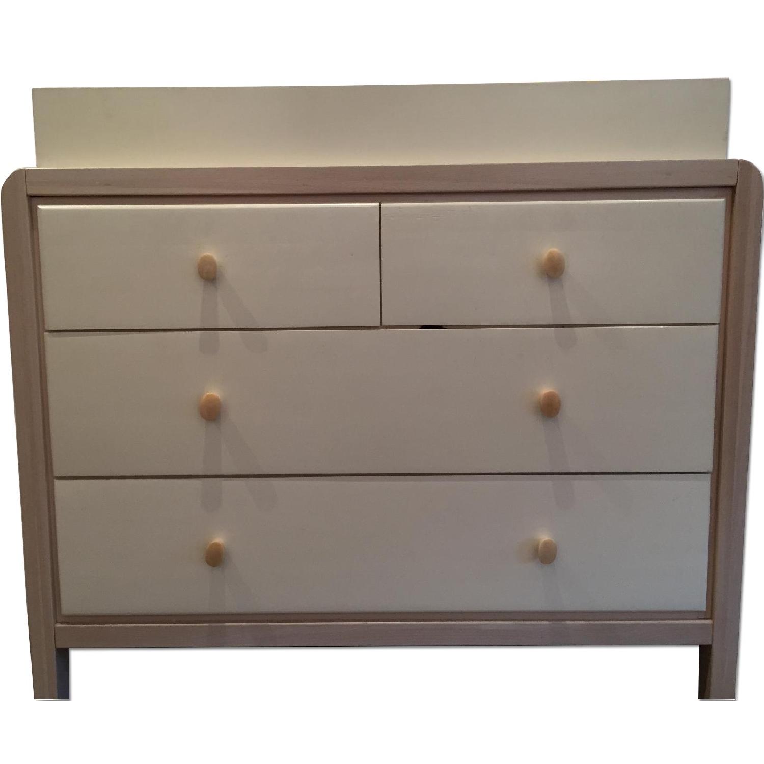 Q Collection Full Size Solare Crib + Matching Dresser w/ Removable Changing Table - image-7