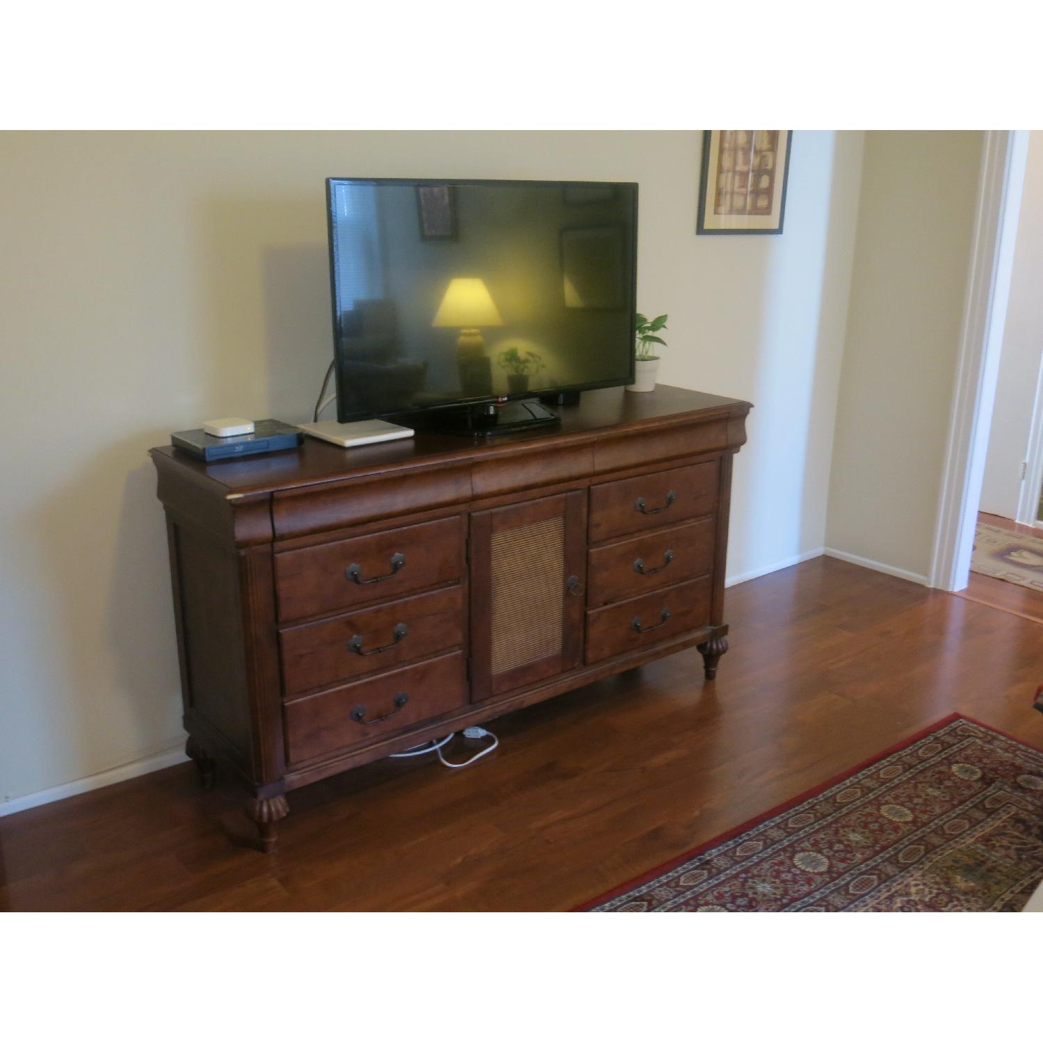 Hard Wood Dresser - image-4