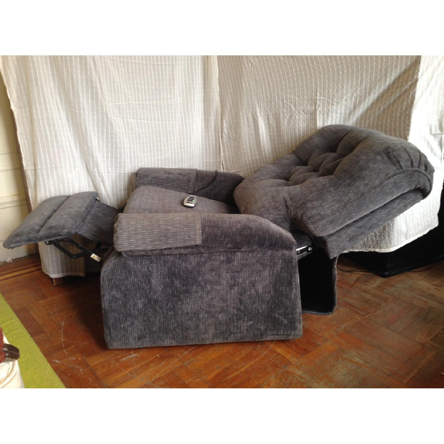 Bob's Power Lift II Recliner - image-3