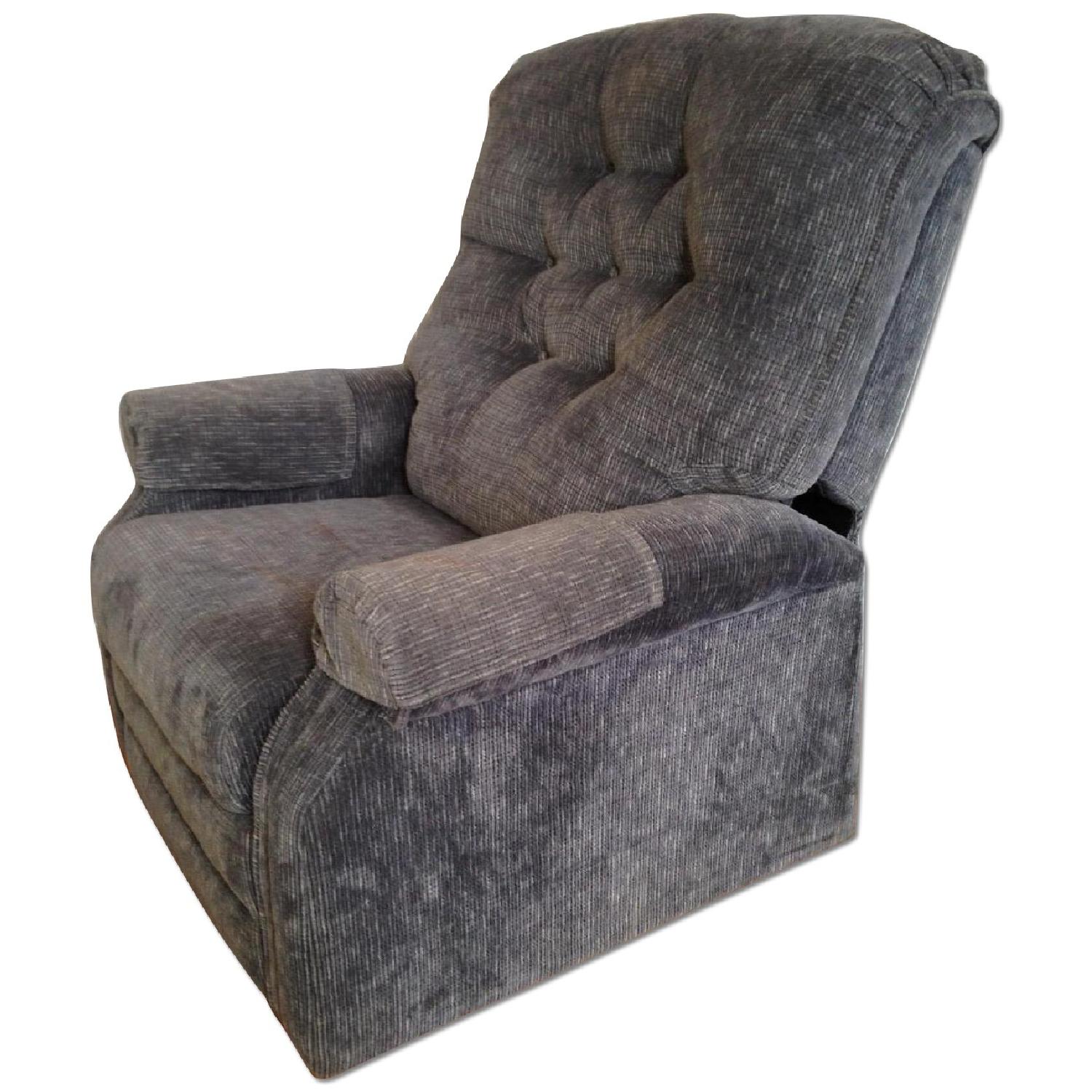 Bob's Power Lift II Recliner AptDeco
