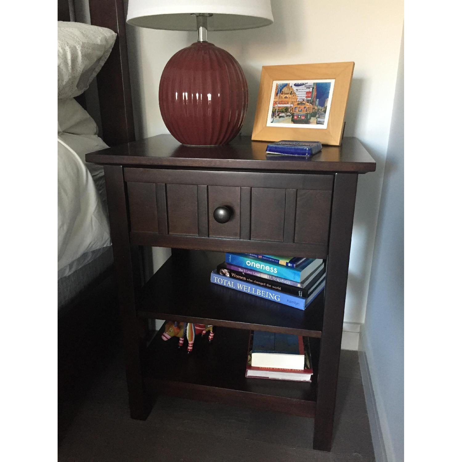 Art Van 3 Piece Queen Bedroom Set - image-3