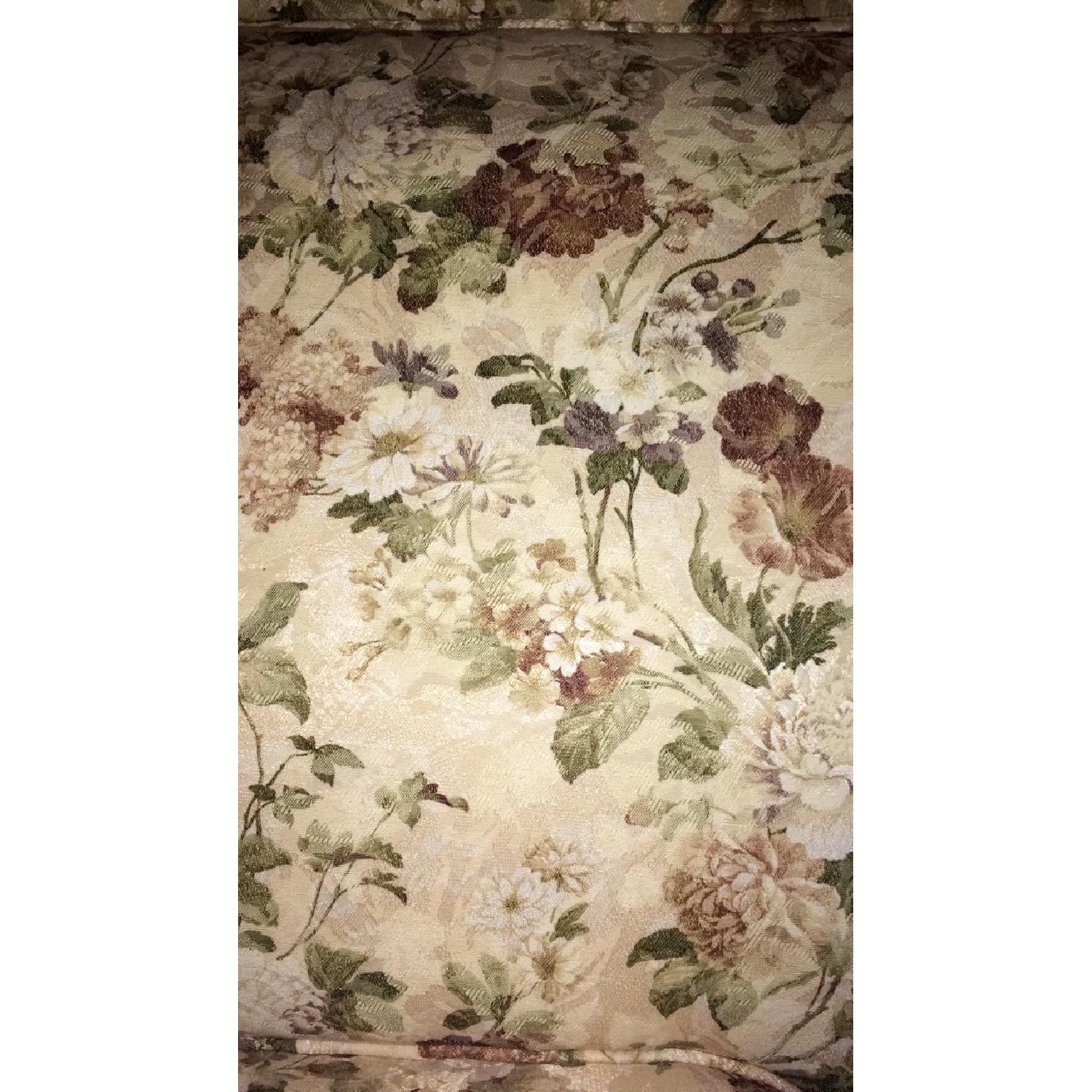 Klaussner Furniture 3 Seater Sofa - image-7