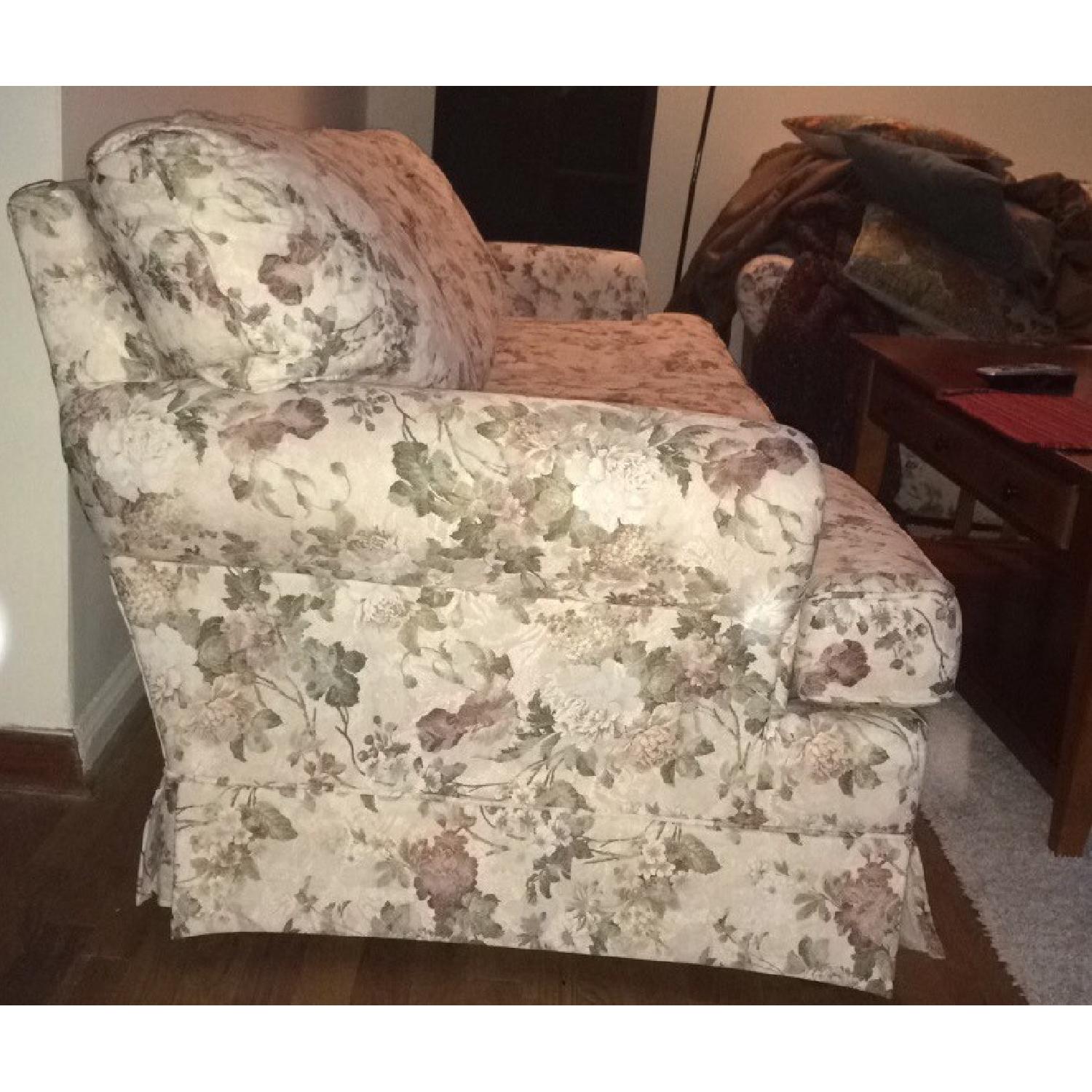 Klaussner Furniture 3 Seater Sofa - image-8