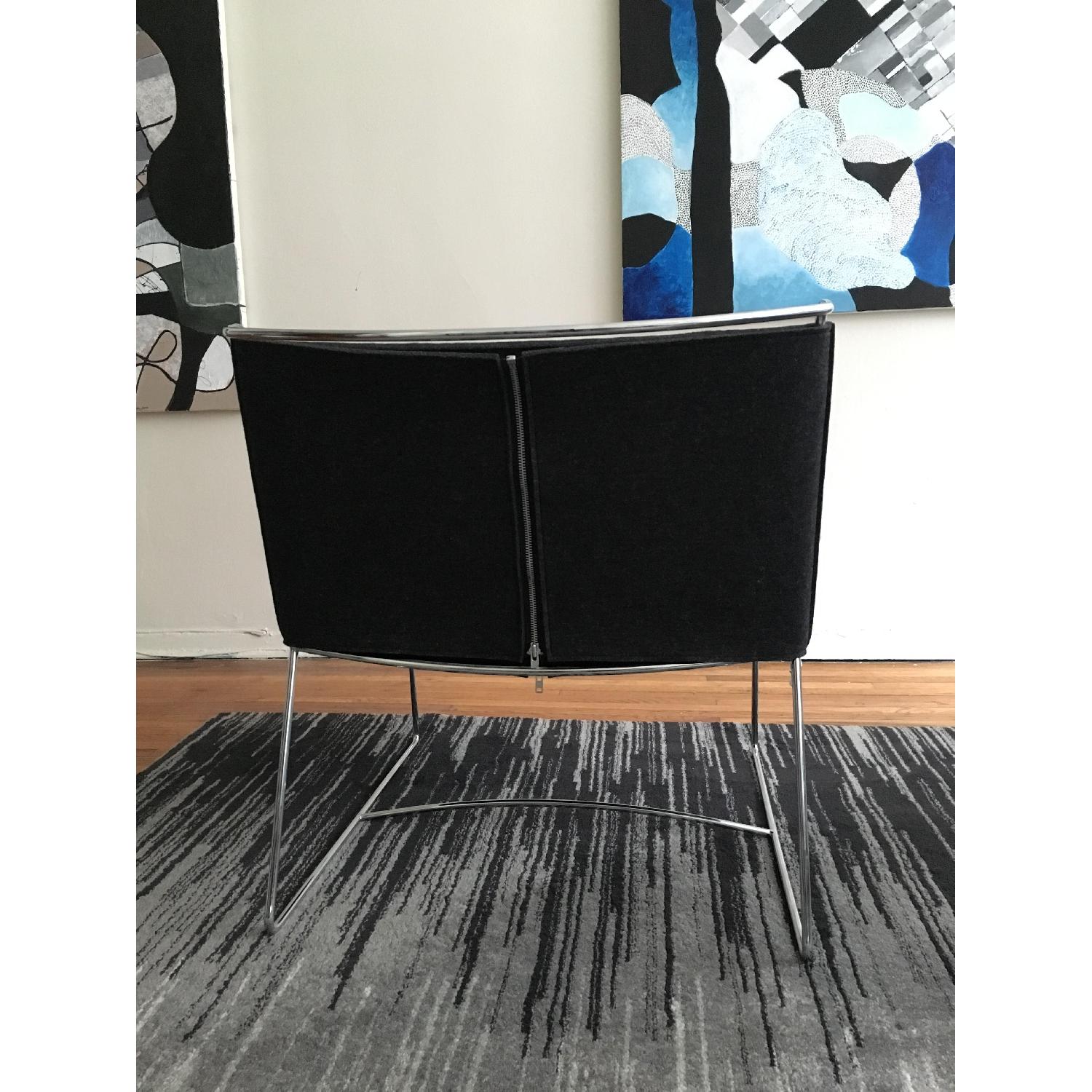 ligne roset FIL CHAIR ブラックレザー ポストモダン A Ligne Roset Fil Fireside Chair - AptDeco