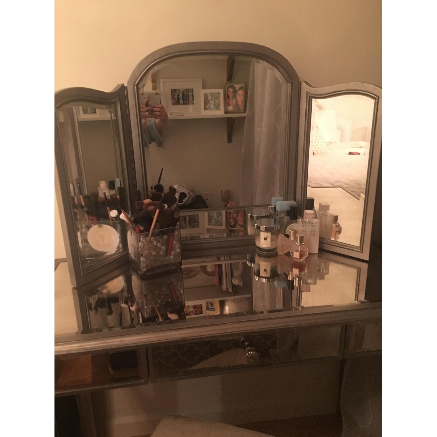 Pier 1 Hayworth Vanity & Vanity Bench - image-4