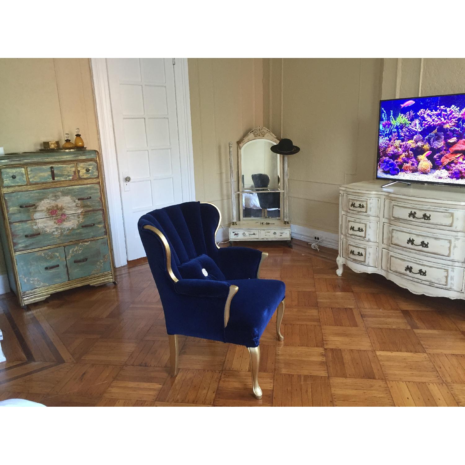 French Chair - image-5