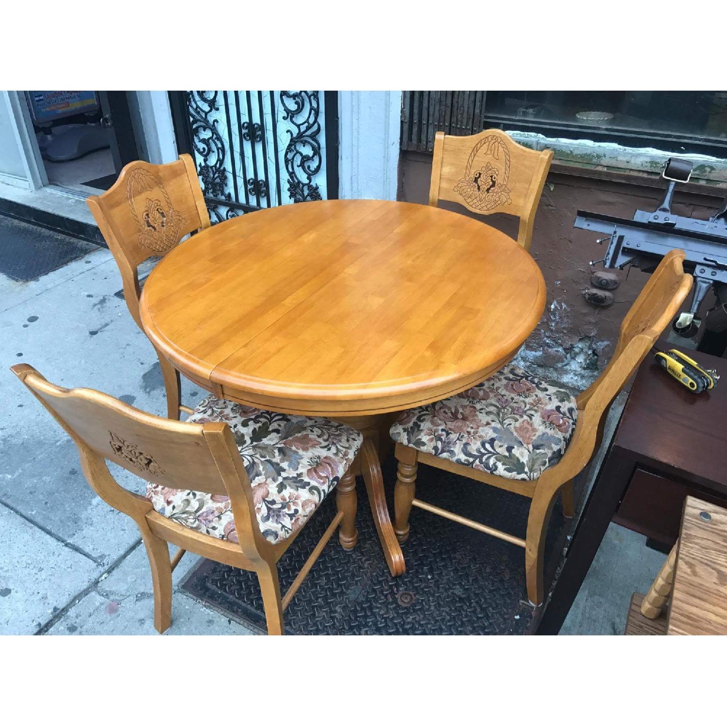 Expandable Kitchen Table w/ 4 Chairs - image-1