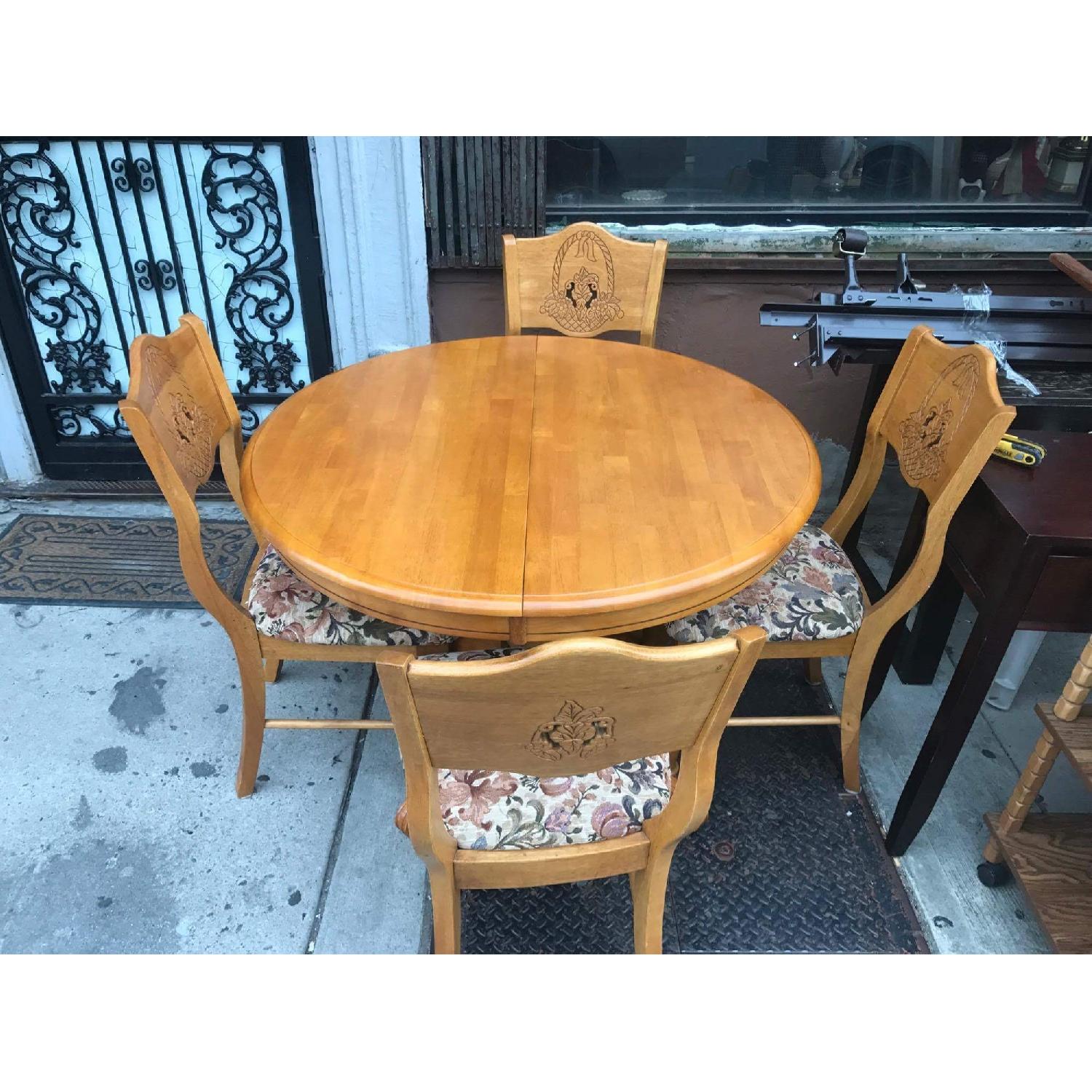 Expandable Kitchen Table w/ 4 Chairs - image-2