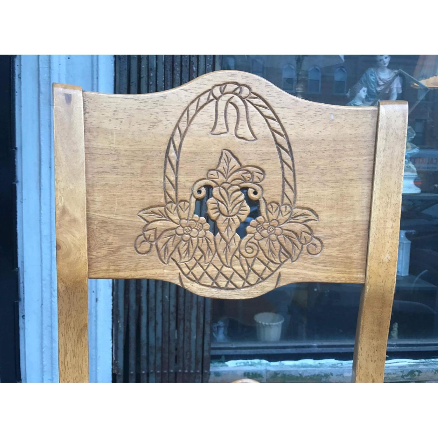 Expandable Kitchen Table w/ 4 Chairs - image-3