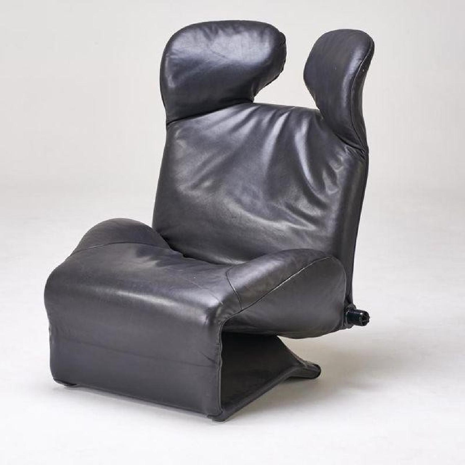 Cassina 1980 Toshiyuki Kita Wink Chair in Black Leather - image-0