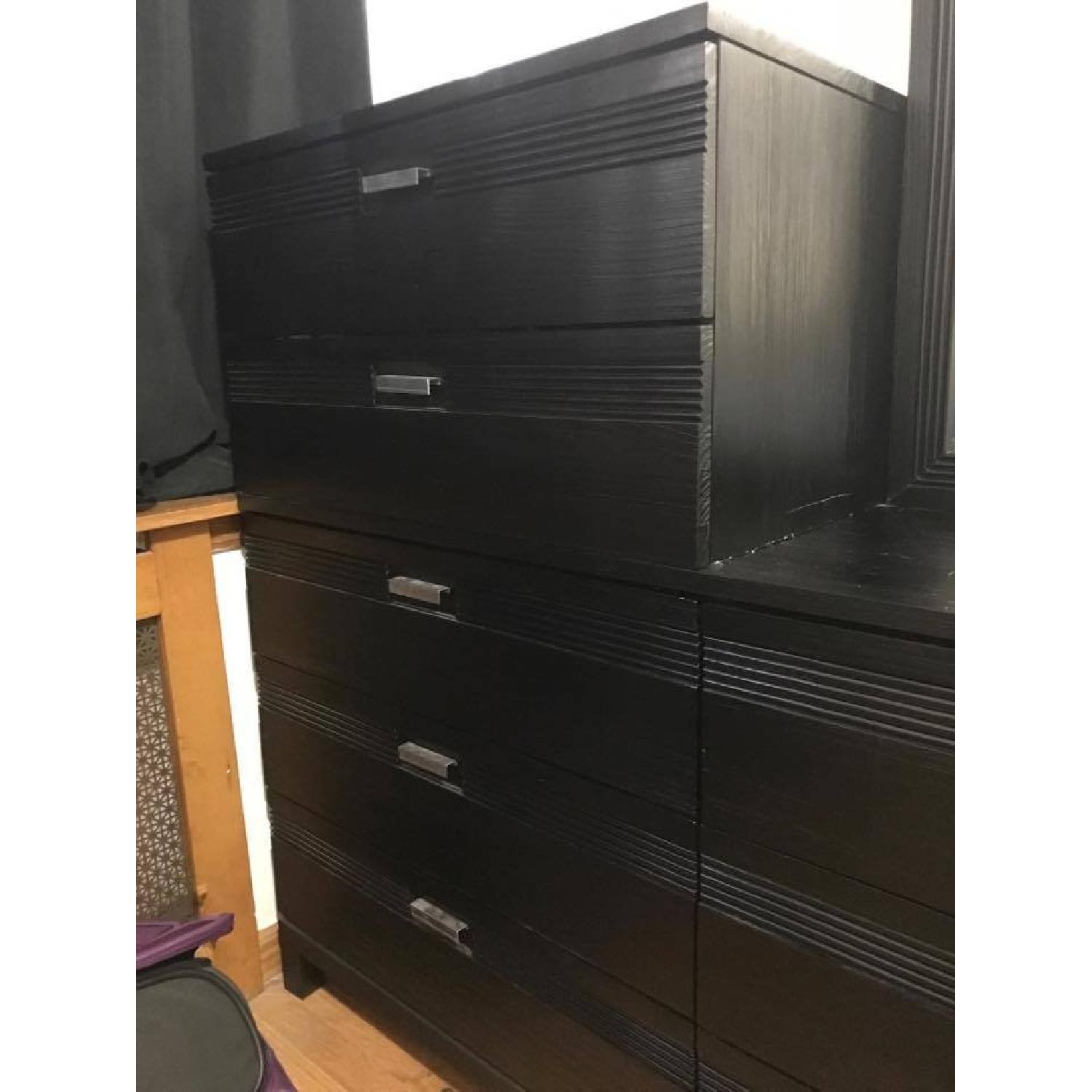 Rooms To Go Gardenia Black Dresser w/ Mirror - image-4