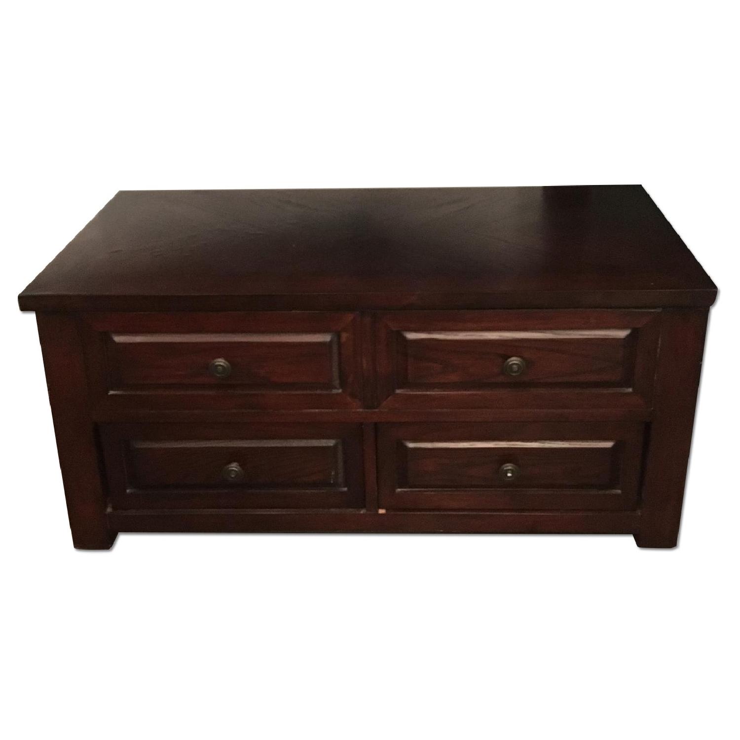 Raymour & Flanigan Lift Top Coffee Table - image-0
