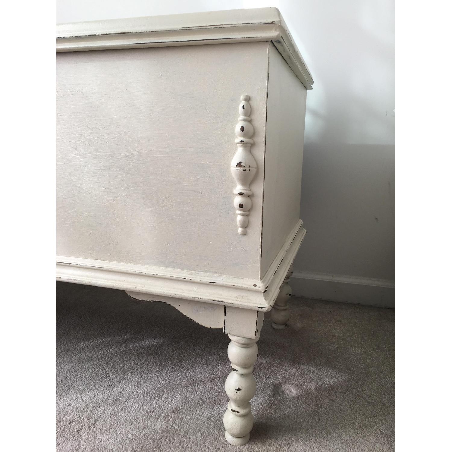 Vintage Lane Cedar Hope Chest - image-4