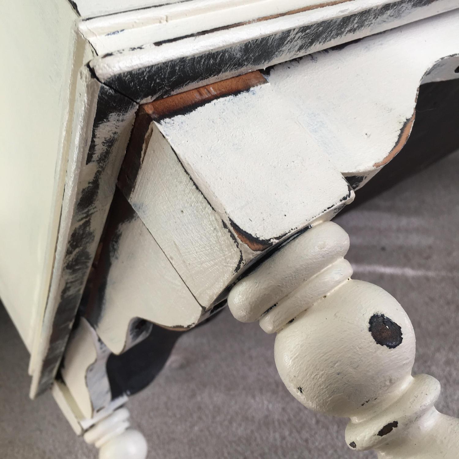 Vintage Lane Cedar Hope Chest - image-16