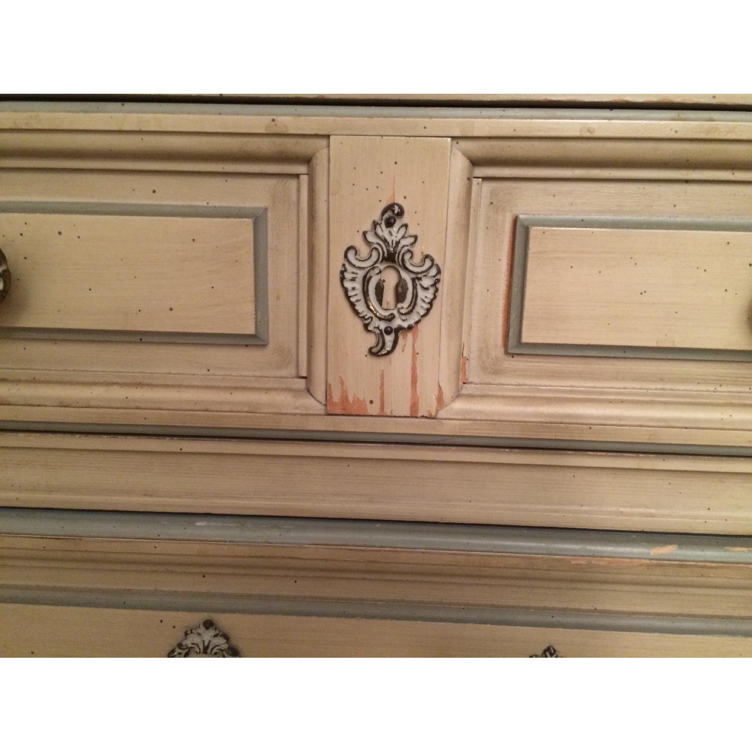 Dixie Furniture Company Vintage Dresser - image-6