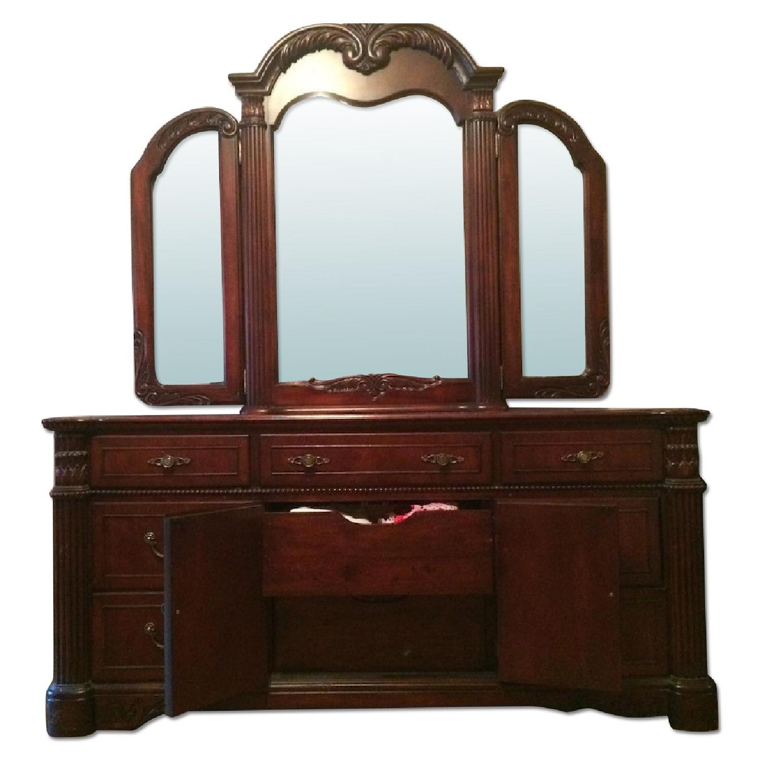 Macy's Vintage Mahogany Canopy Bedroom Set - image-7