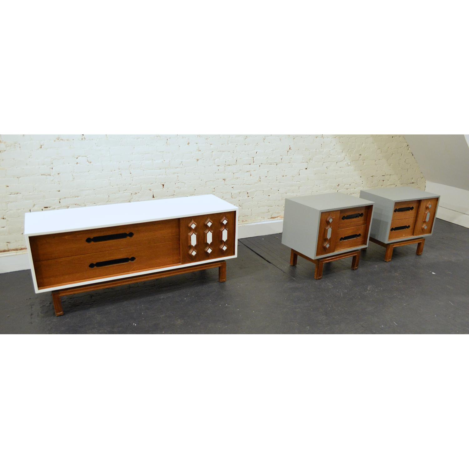 Mid Century Modern Credenza/TV Stand - image-2