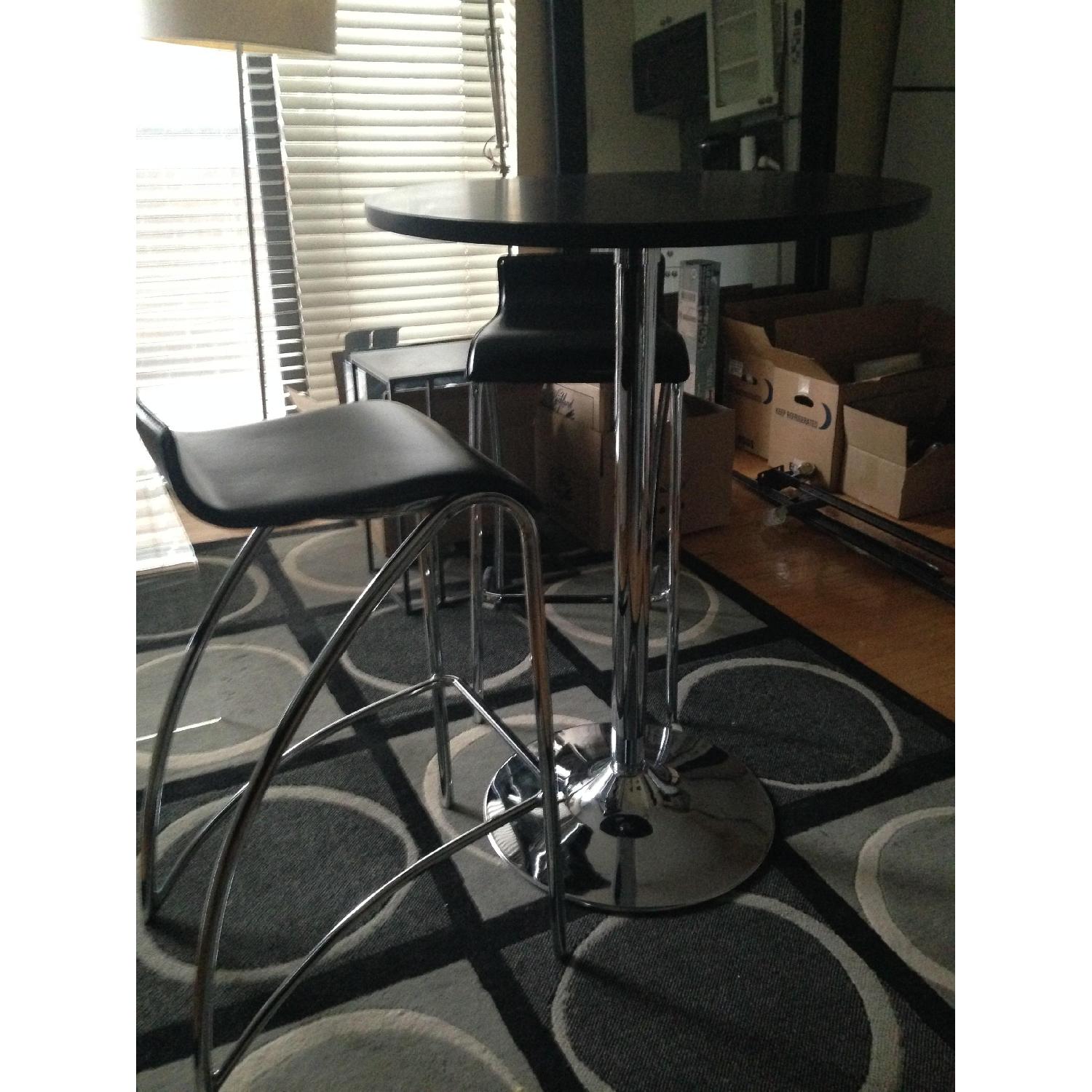 Bar Table w/ 2 Bar Stools - image-3