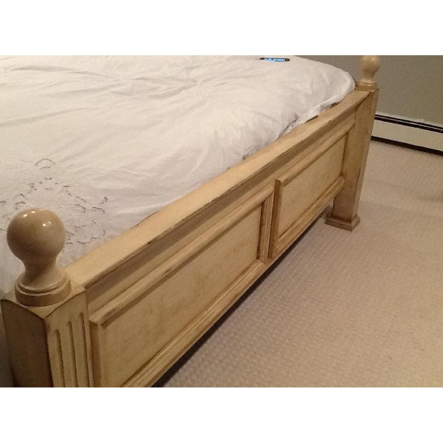 Hooker Furniture Seven Seas King Bedroom Set - image-6