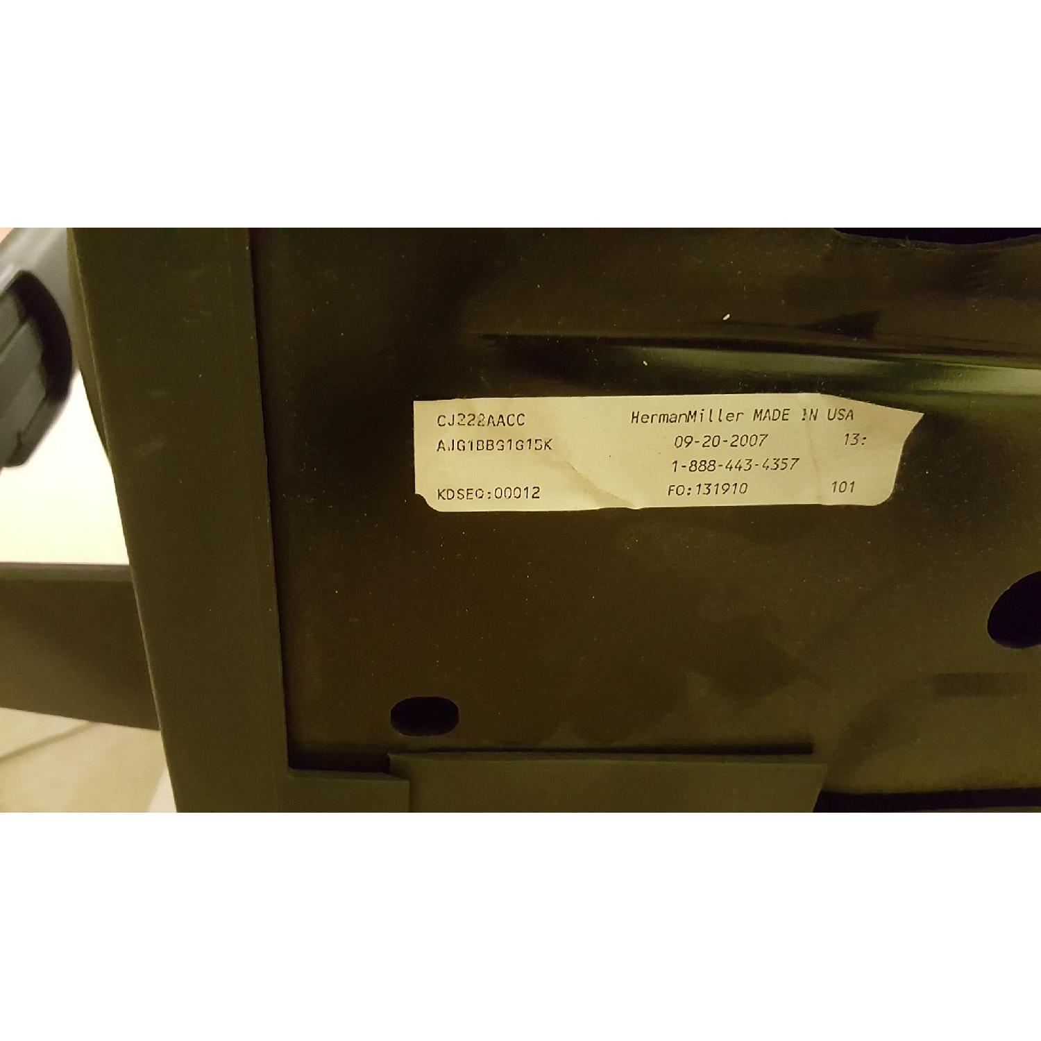 Herman Miller Office Chairs w/ Armrest - image-3