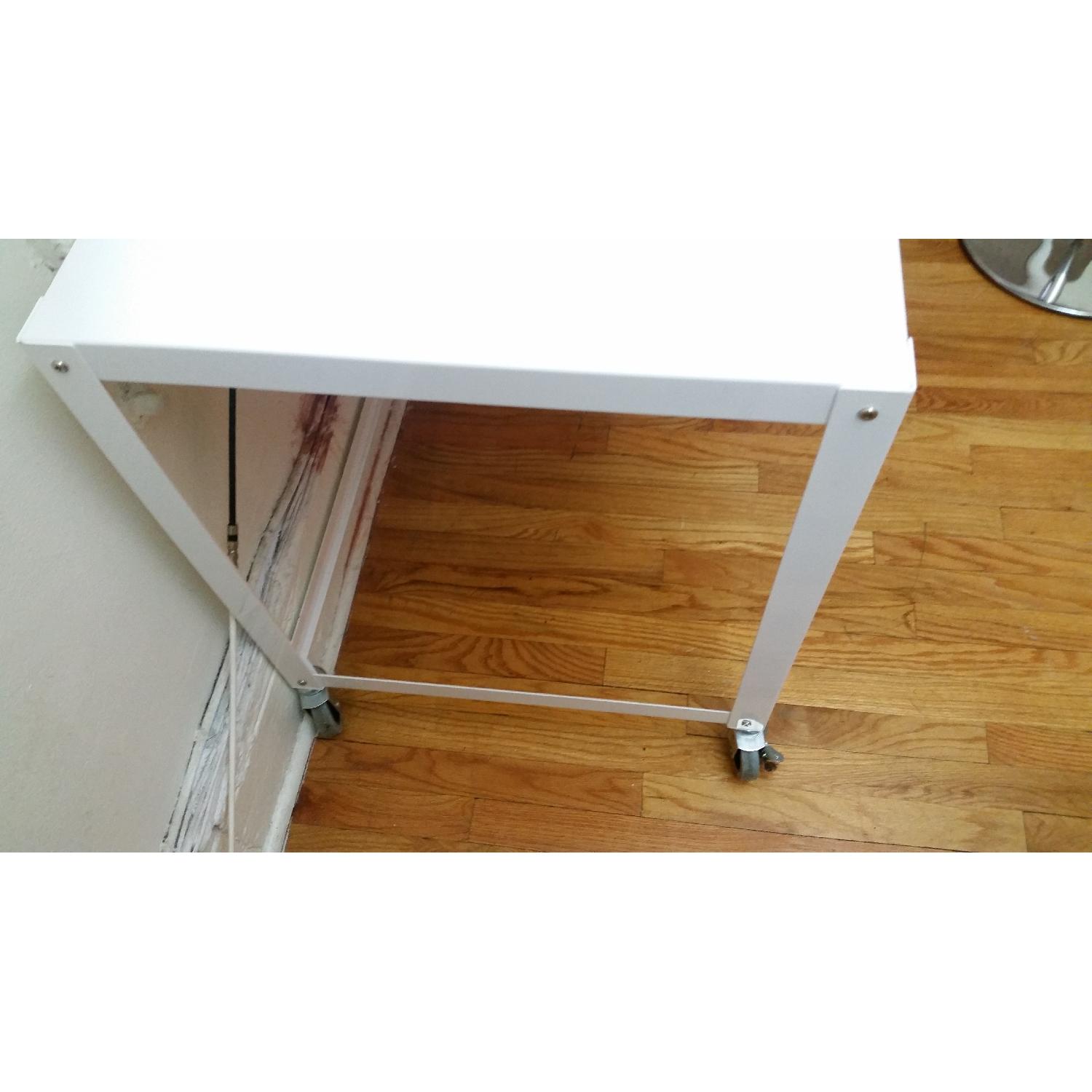 White Metal Rolling Table - image-3