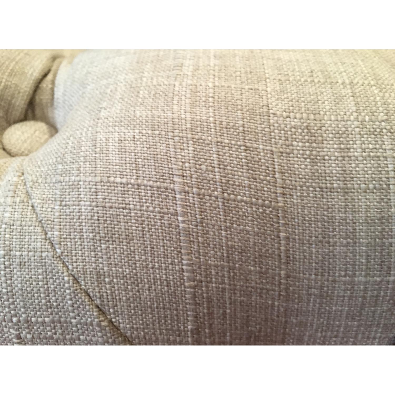 Lark Manor Bourges Round Tufted Cocktail Ottoman - image-3