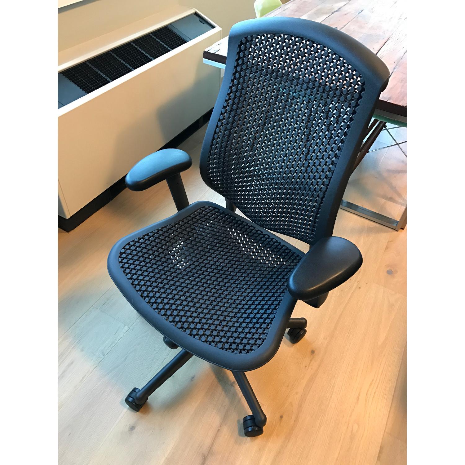 Herman Miller Celle Chair - image-1