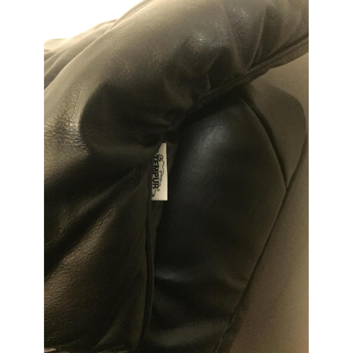 Automatic Leather Recliners w/ Tempur-pedic Headrest - image-4