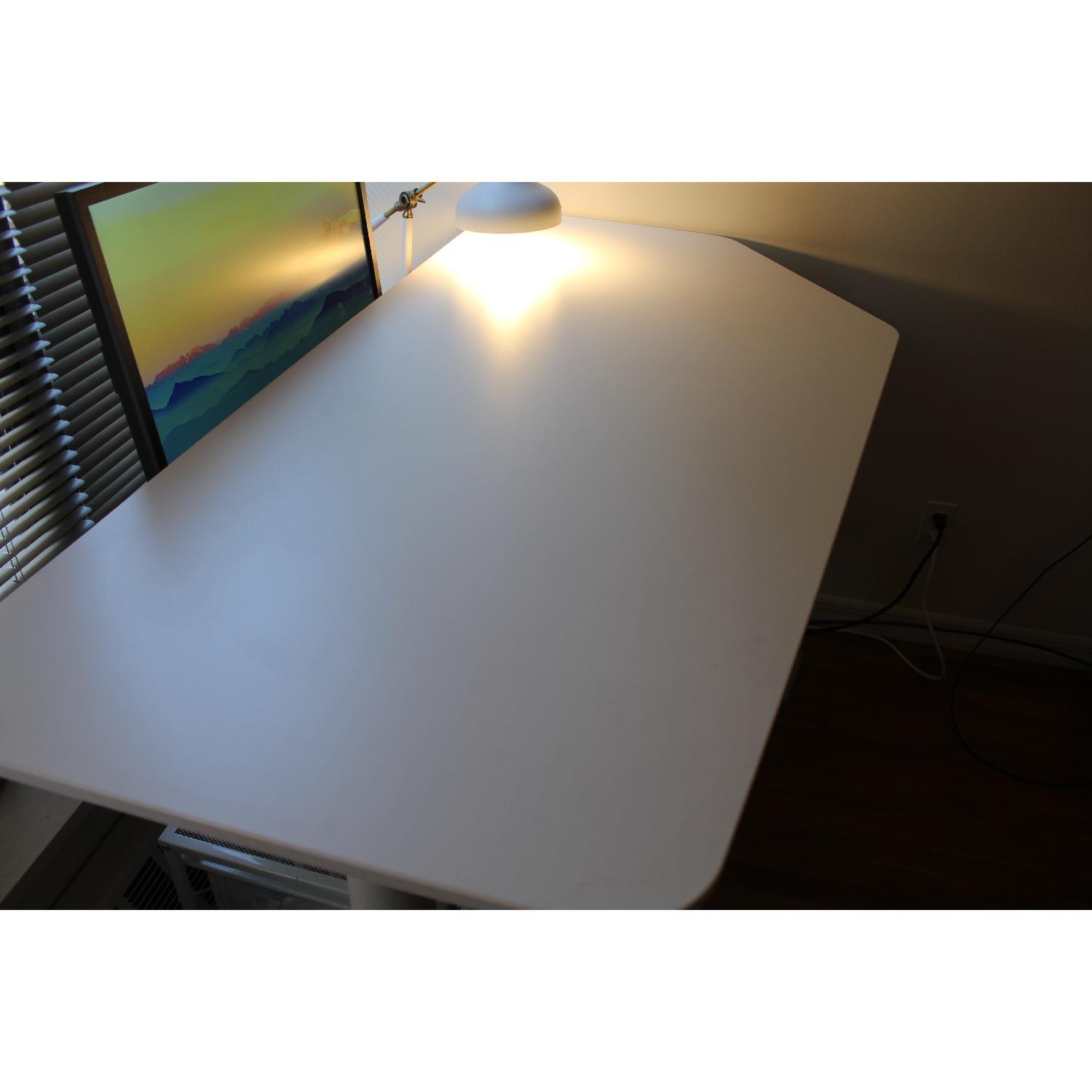 Ikea Bekant 5 Sided Stand/Sit Desk in White - image-7