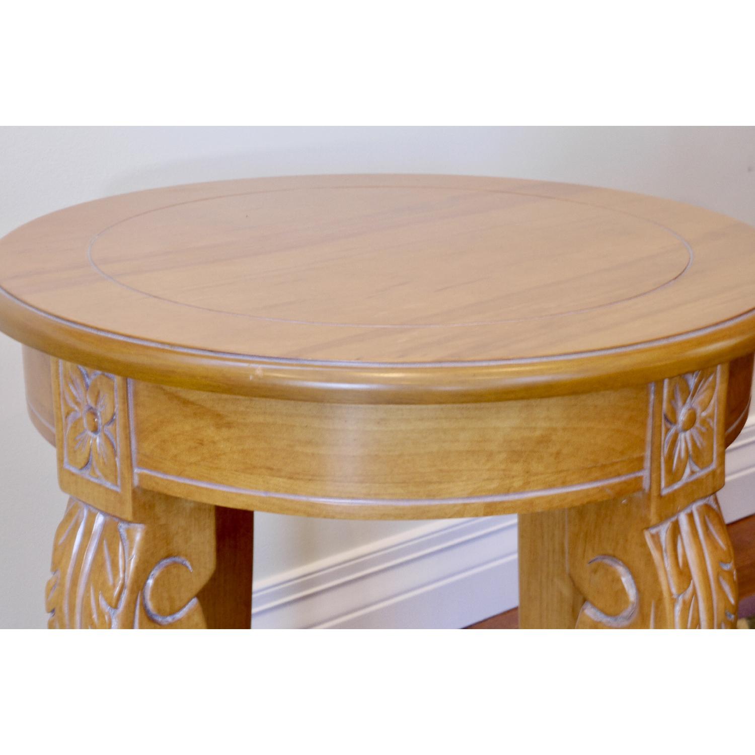 Light Wood Carved End Table AptDeco