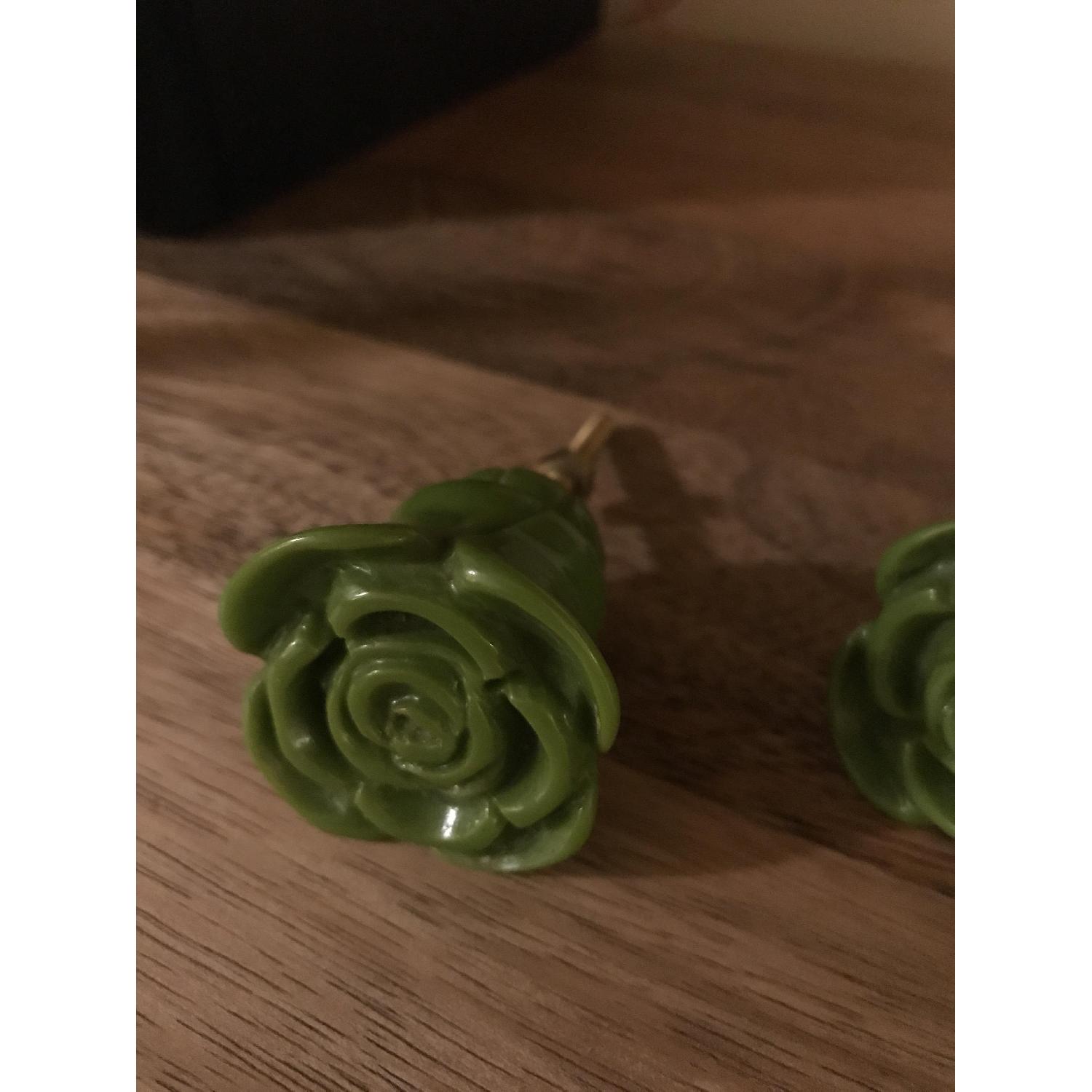 Anthropologie Floral Decorative Knob - image-4