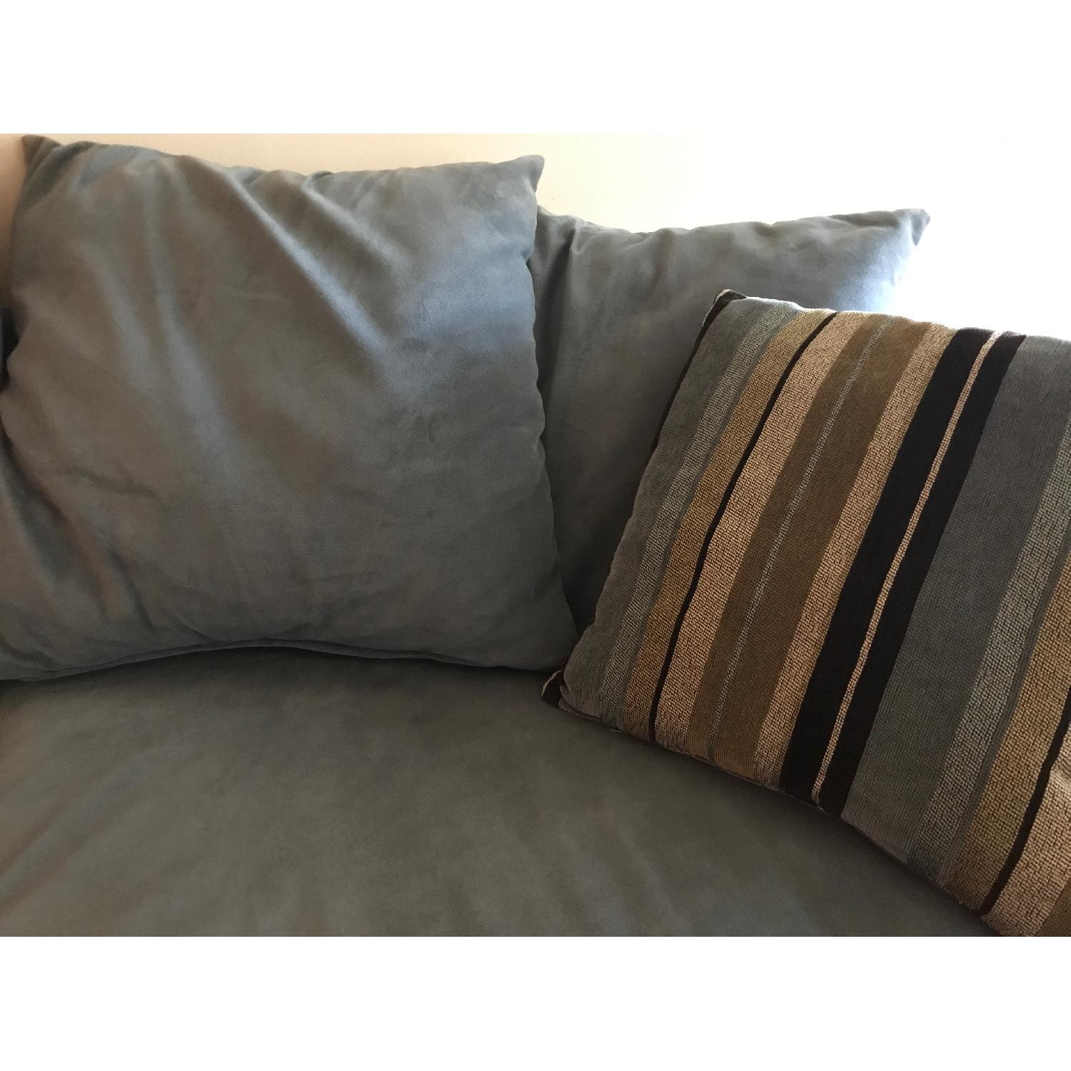 Bob's Queen Sleeper Sofa in Teal - image-5