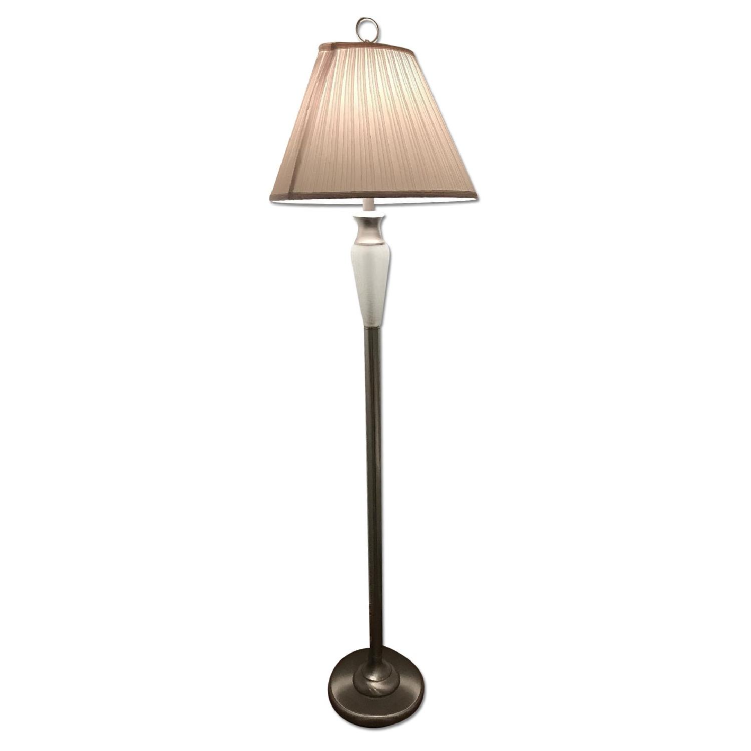 Floor Lamp + 2 Table Lamps - image-4