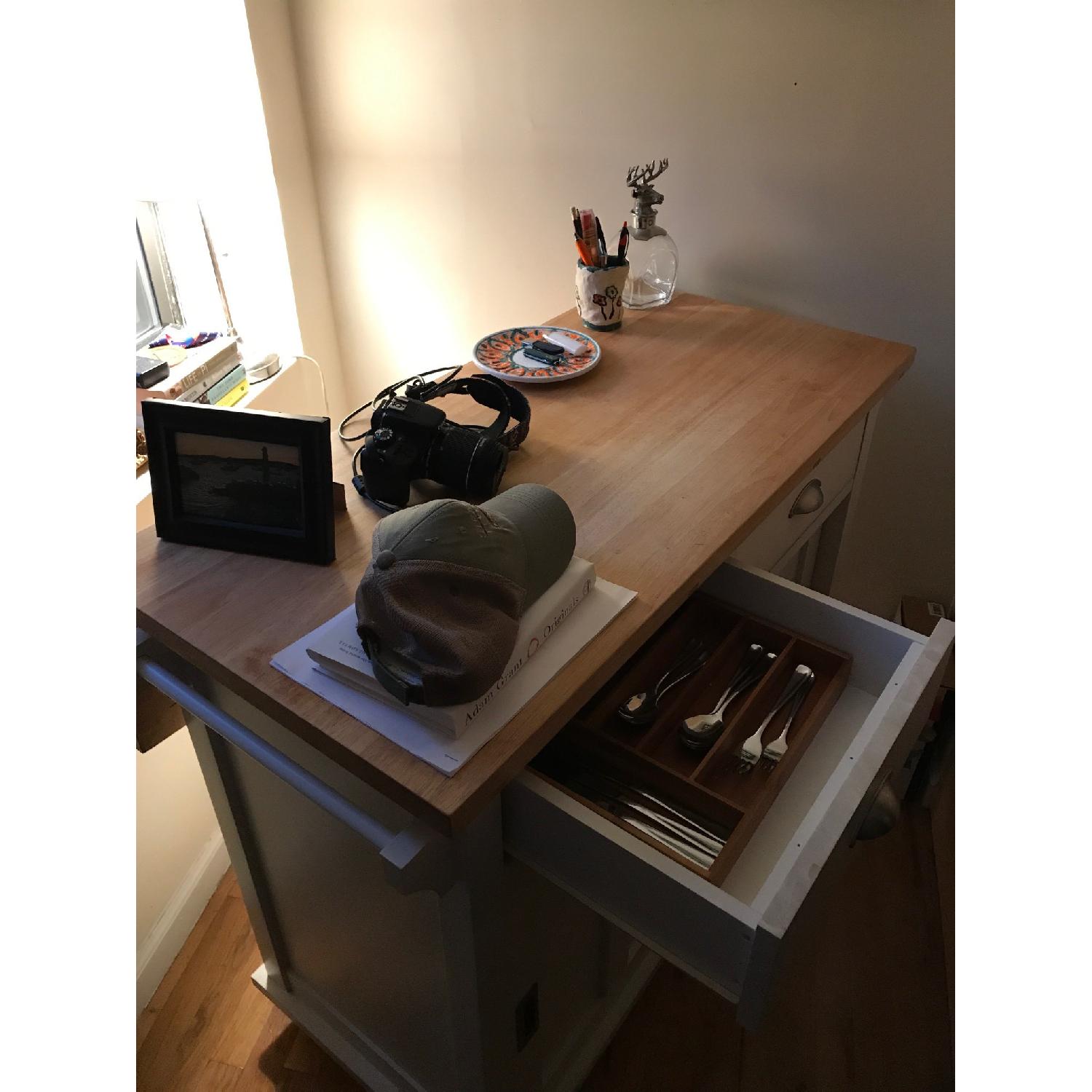 Kitchenette - AptDeco