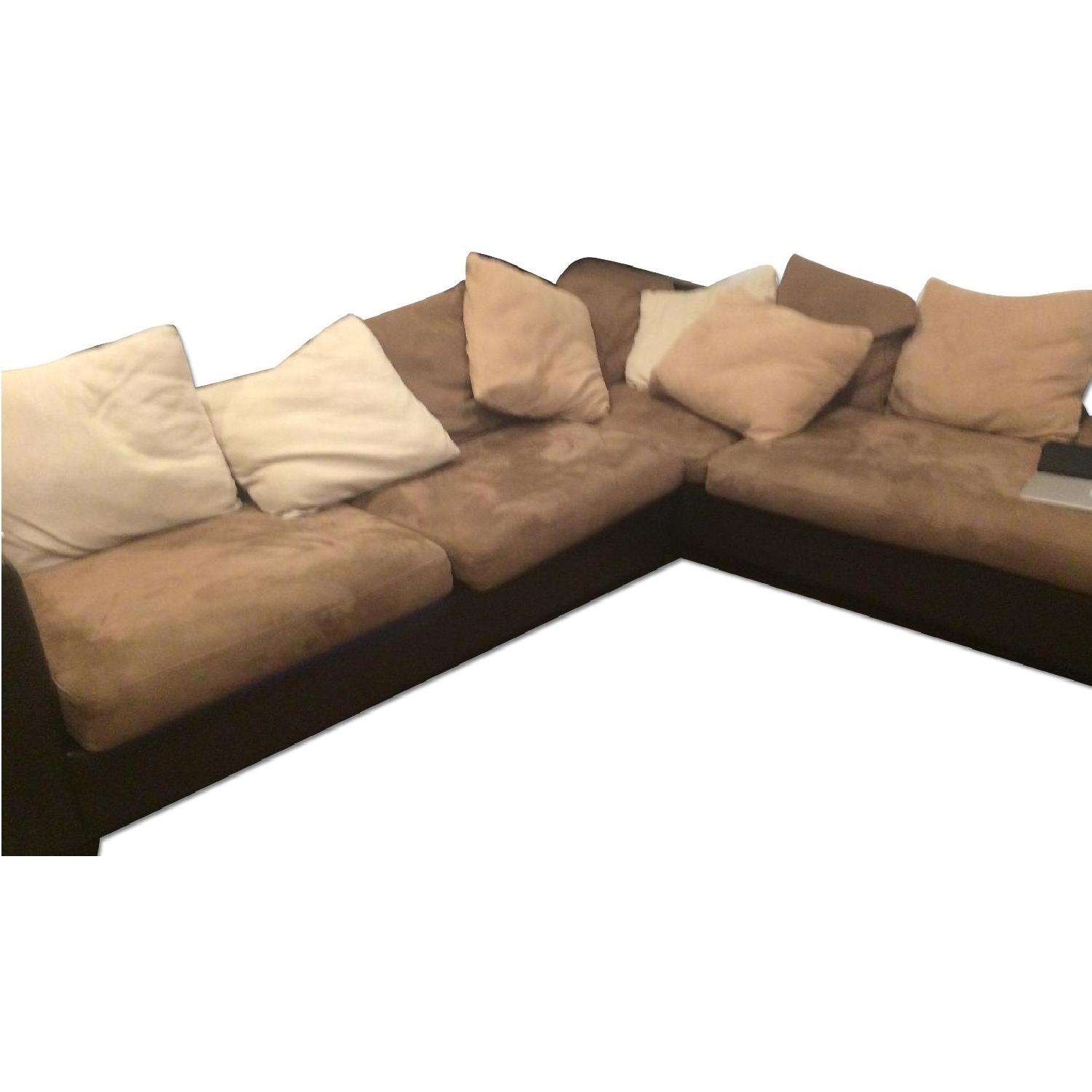 Sectional Couch w/ Full Pull Out Bed - image-0