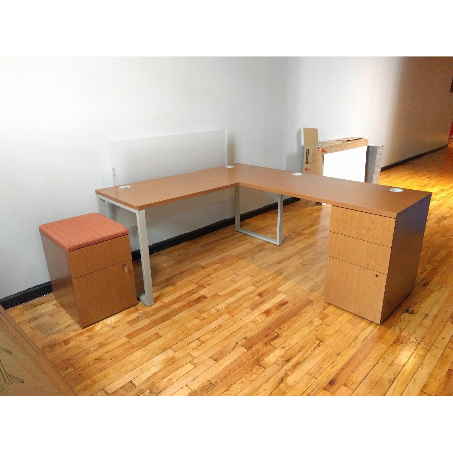 HON Office Furniture Office Desk/Work Station - image-1