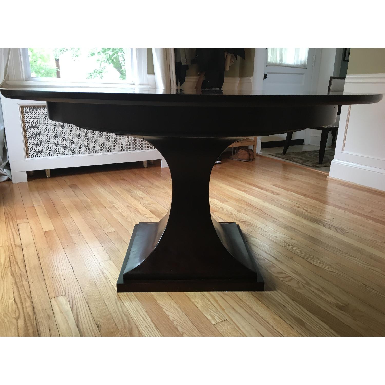 Bernhardt Round Dining Table w/ Leaf AptDeco
